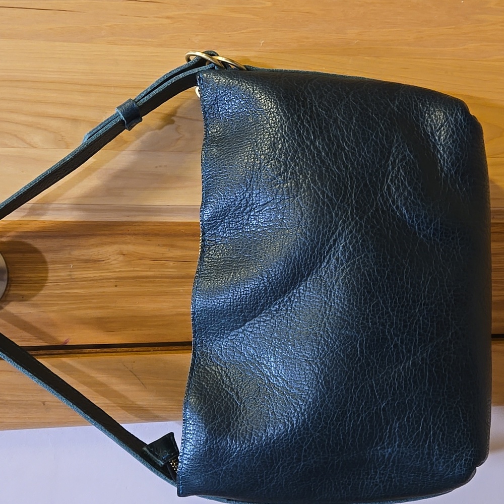 Portland Leather Lagoon  Shoulder Bag - Picture 3 of 8